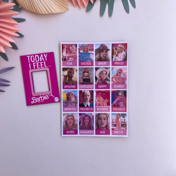 Barbie The Movie  Mood Magnet with Moveable Frame to Select Mood - Picture 4 of 7